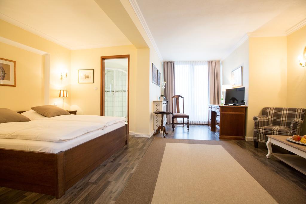 Schoekel'S Hotel Und Restaurant Эльзен Экстерьер фото